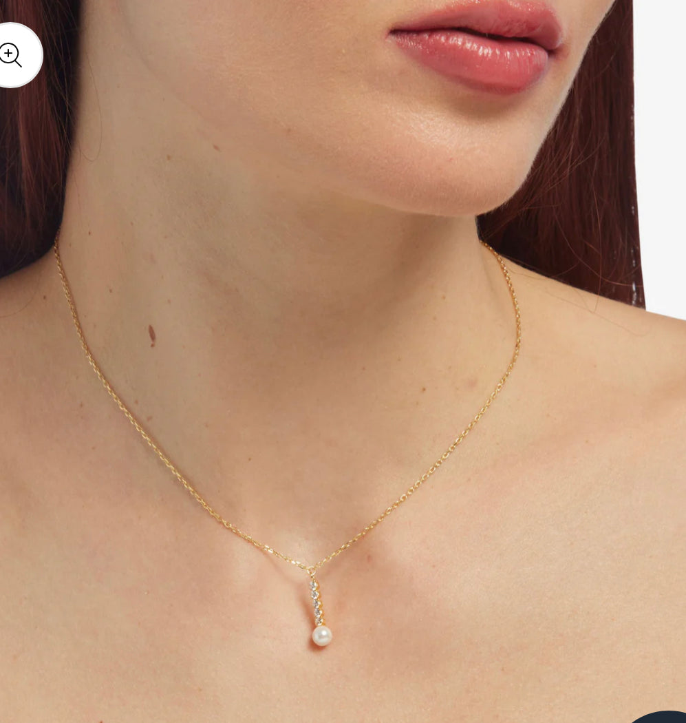 COLLAR CORTO CASCADA CRISTALES Y PERLAS EN PLATA DE AURORE
