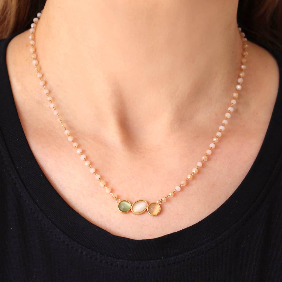 Collar piedras