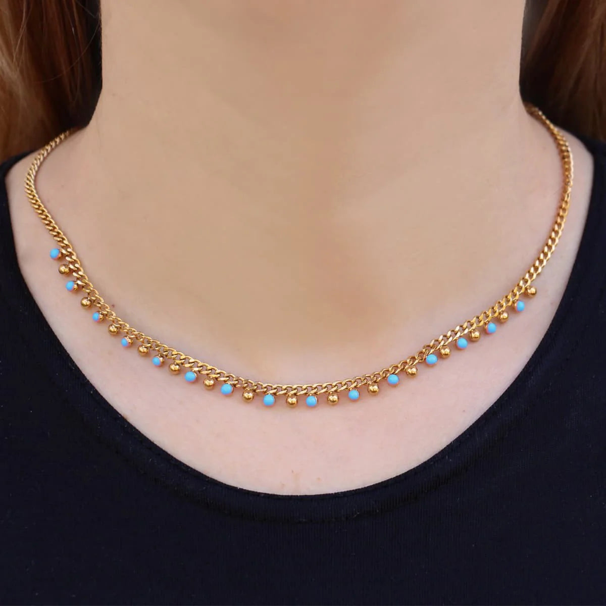 Collar bolas turquesa