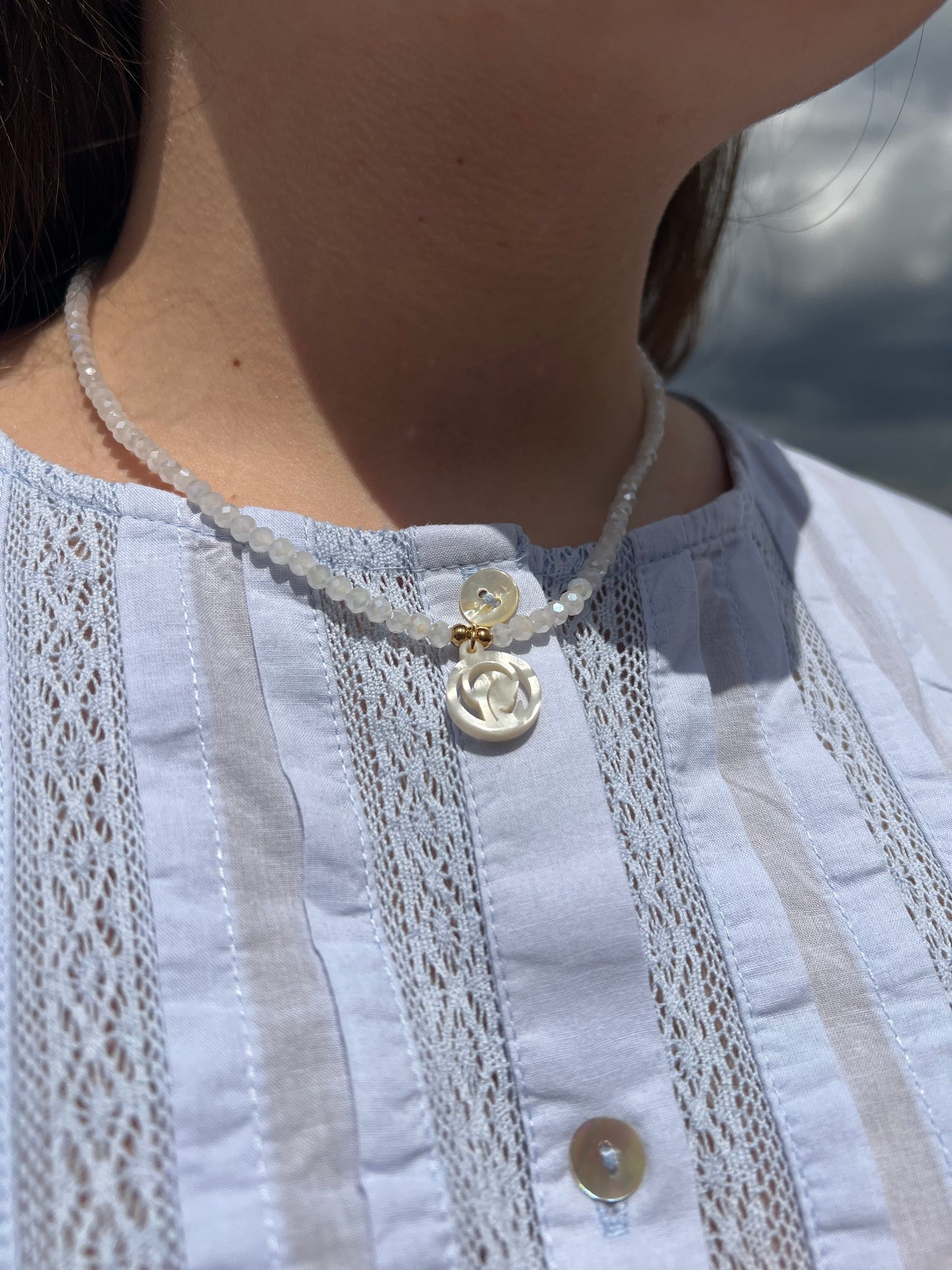 Collar Virgen Niña cristales