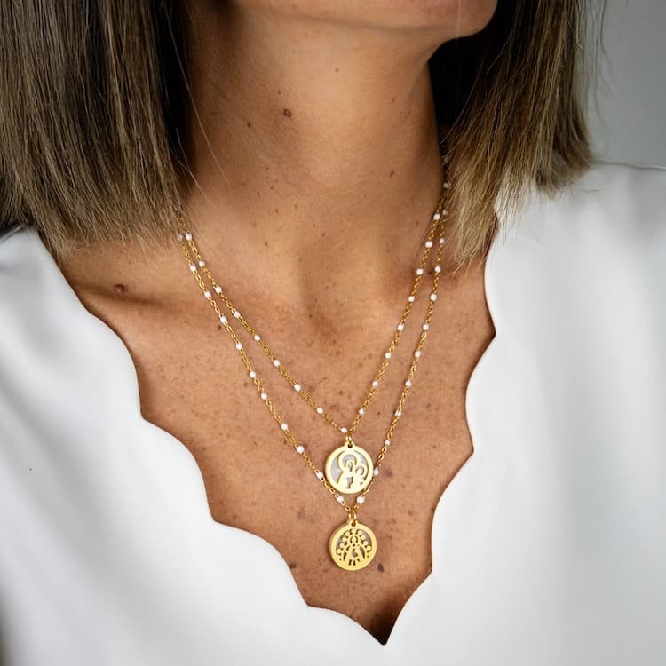 Collar Bolitas Virgen Milagrosa