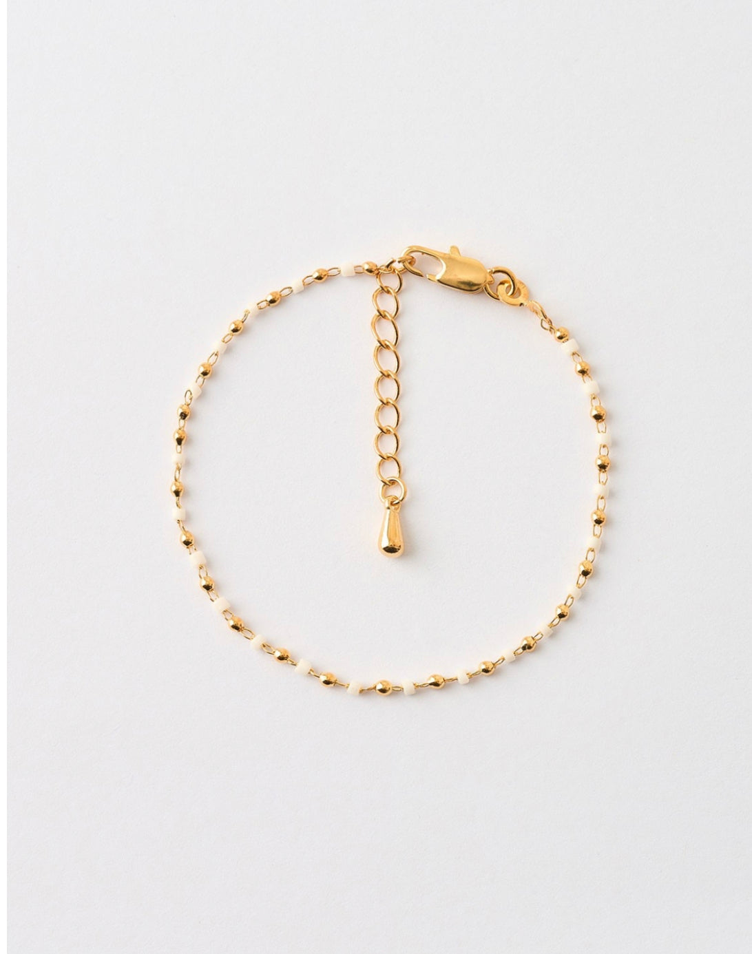 Pulsera bolitas y piedras