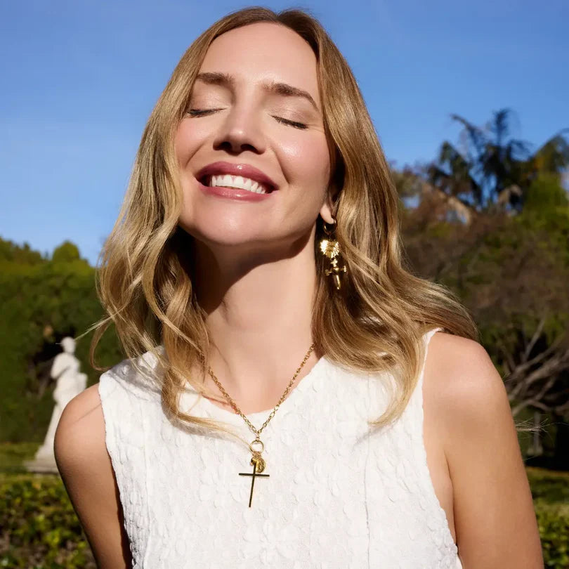 Collar Cruz con Virgen Milagrosa