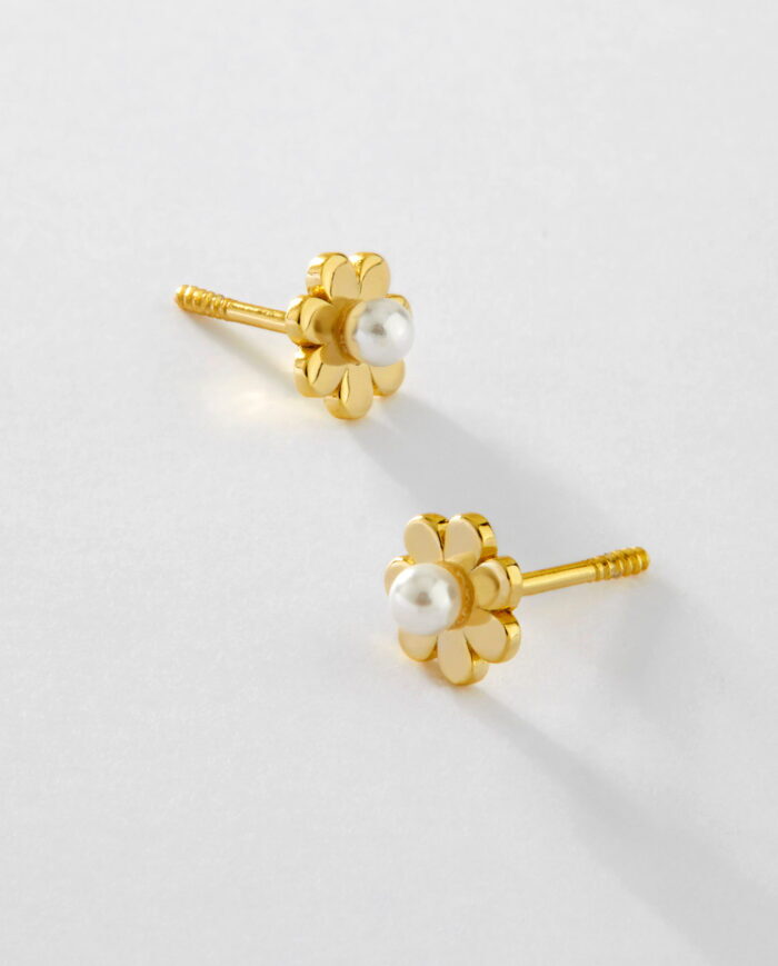 Pendientes flor con perla bebé