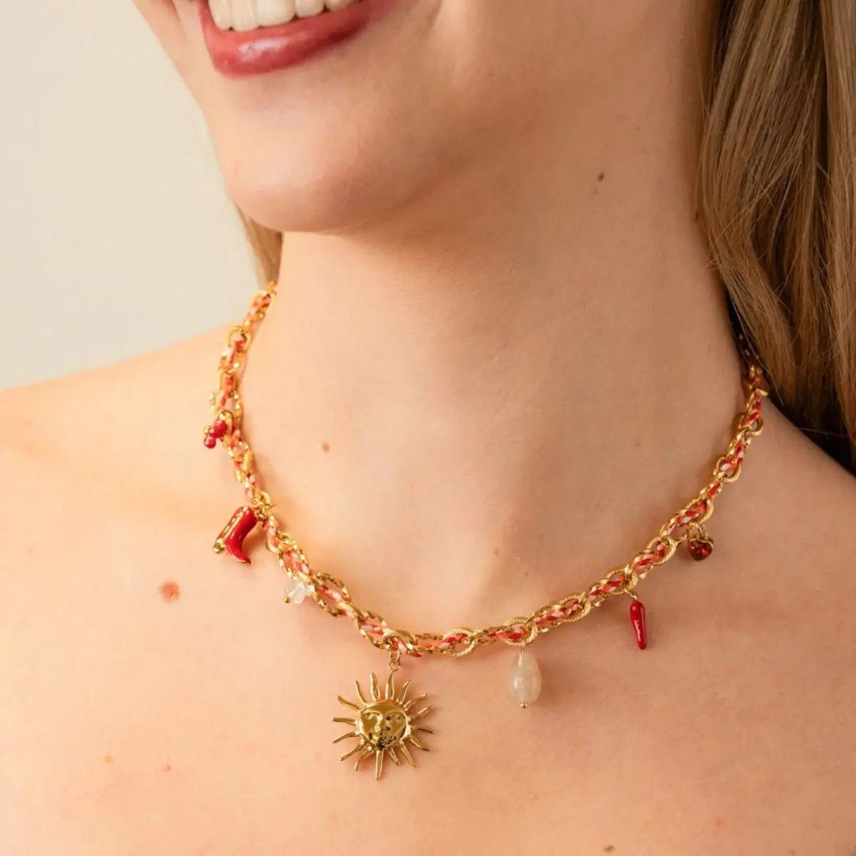 Collar Charms rojo