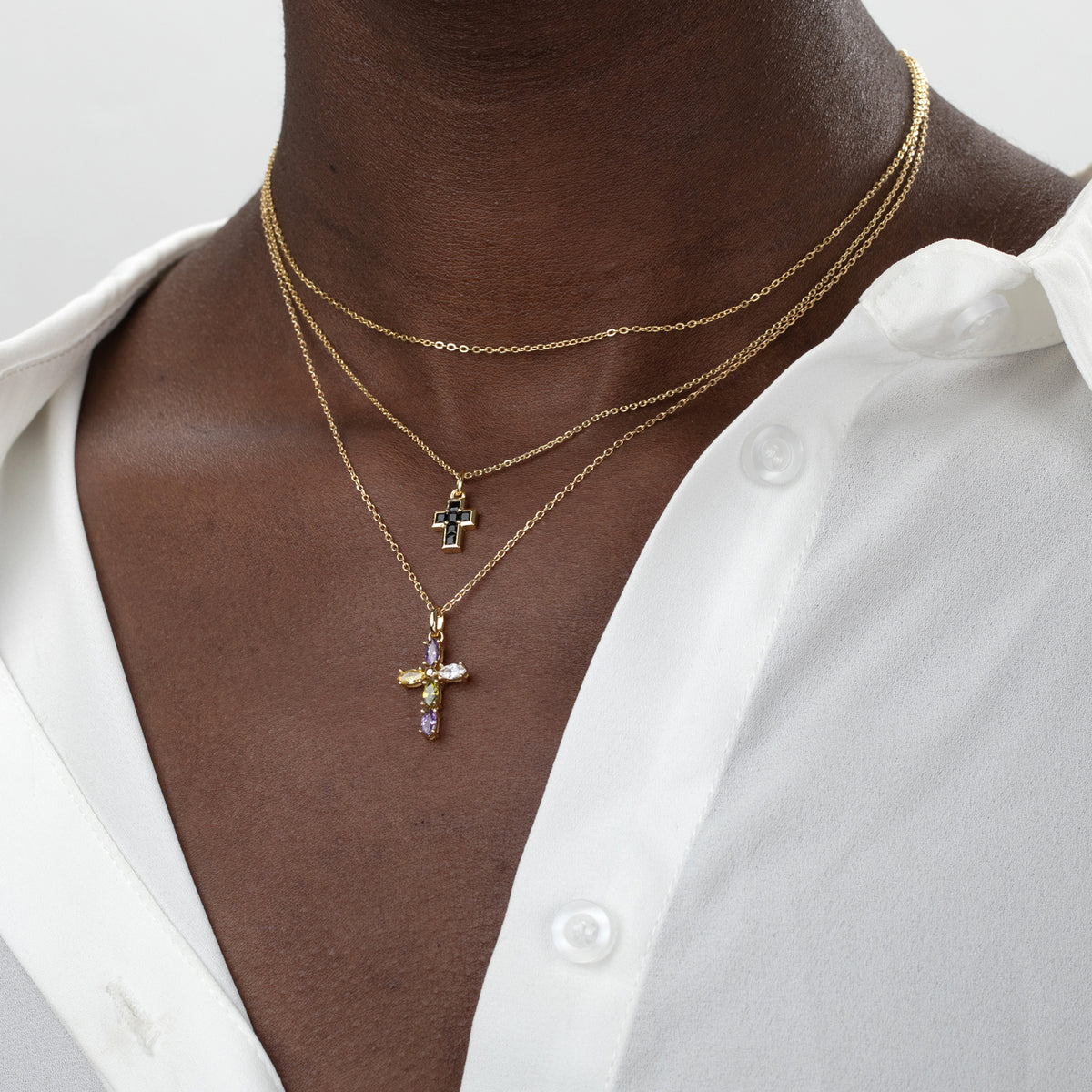 Collar cruz circonitas