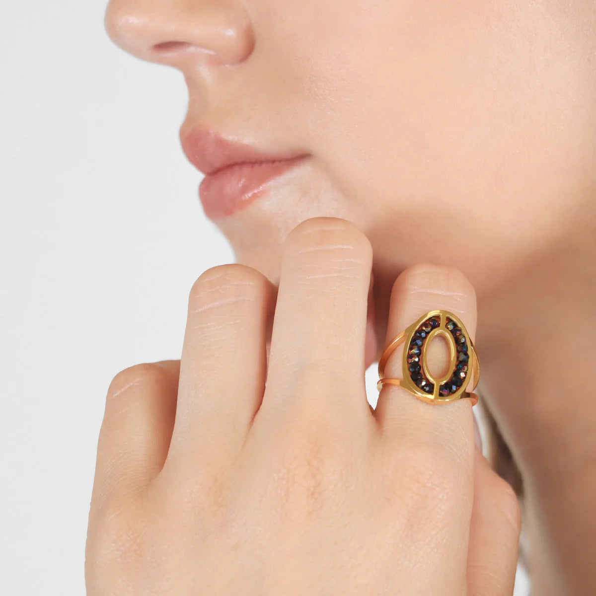 Anillo Ovalado Piedras Negras